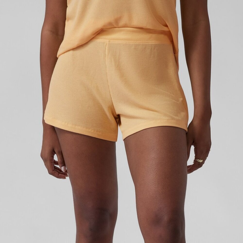 Athleta Wind Down Sleep Short In Lunaria Yellow Size Large